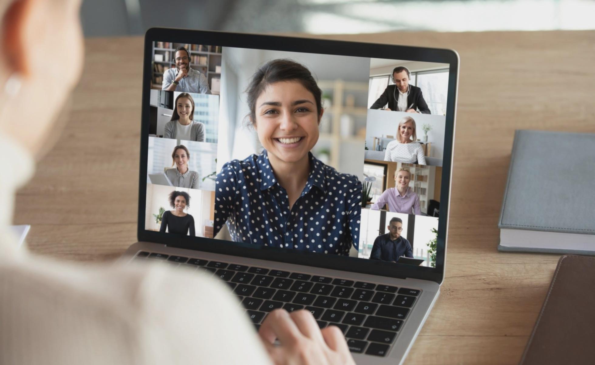 Professionisti impegnati nell'apprendimento online